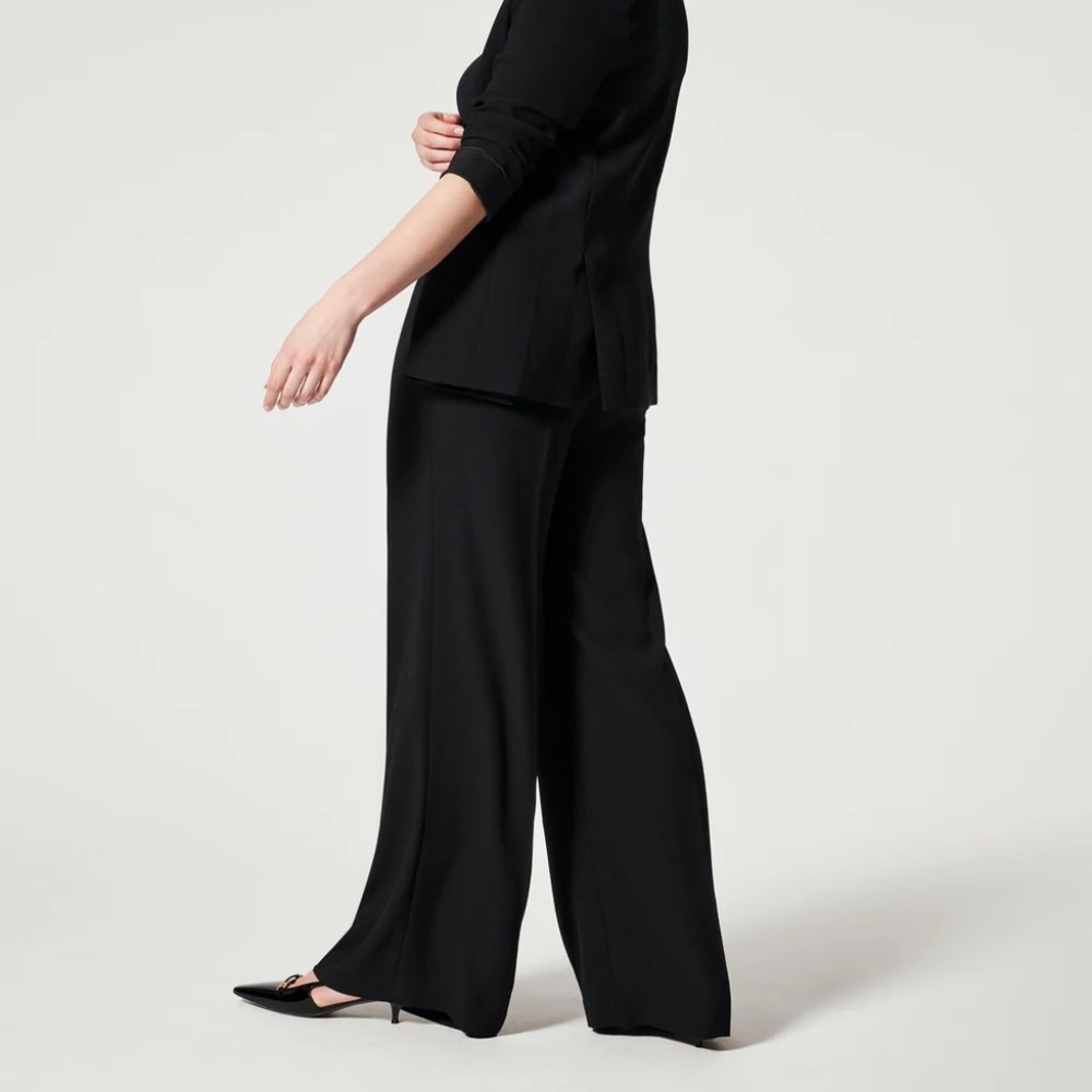 SPANX Carefree Crepe Pleated Trousers